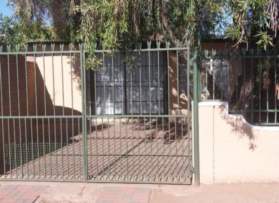 3 Bedroom Property for Sale in Upington Rural Northern Cape